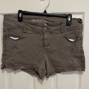 Wallflower Frayed Hem Shorts